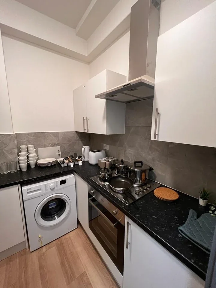 Room Eastwood Street in Greater London