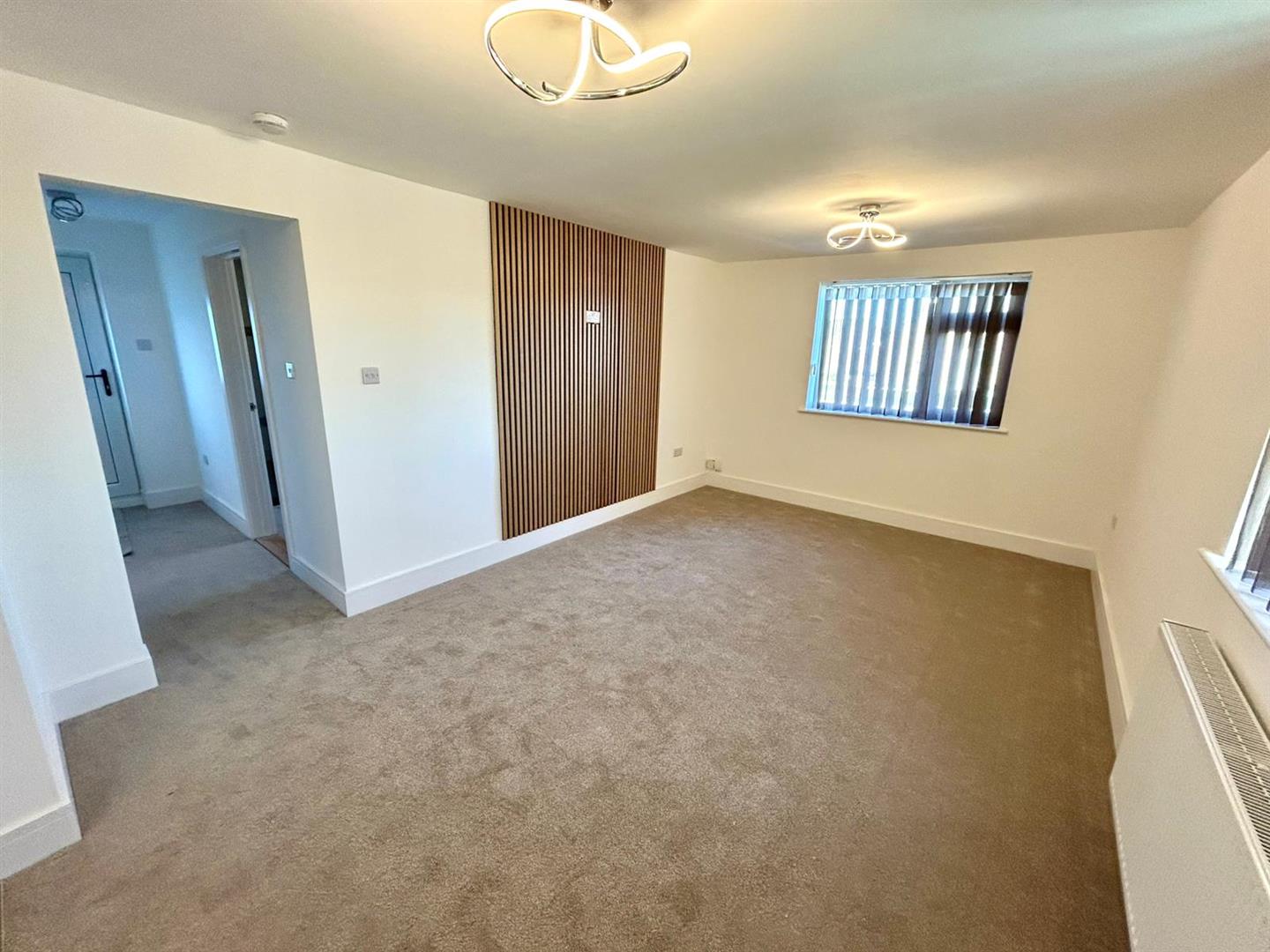 Flat Kenyon Walk in Gillingham