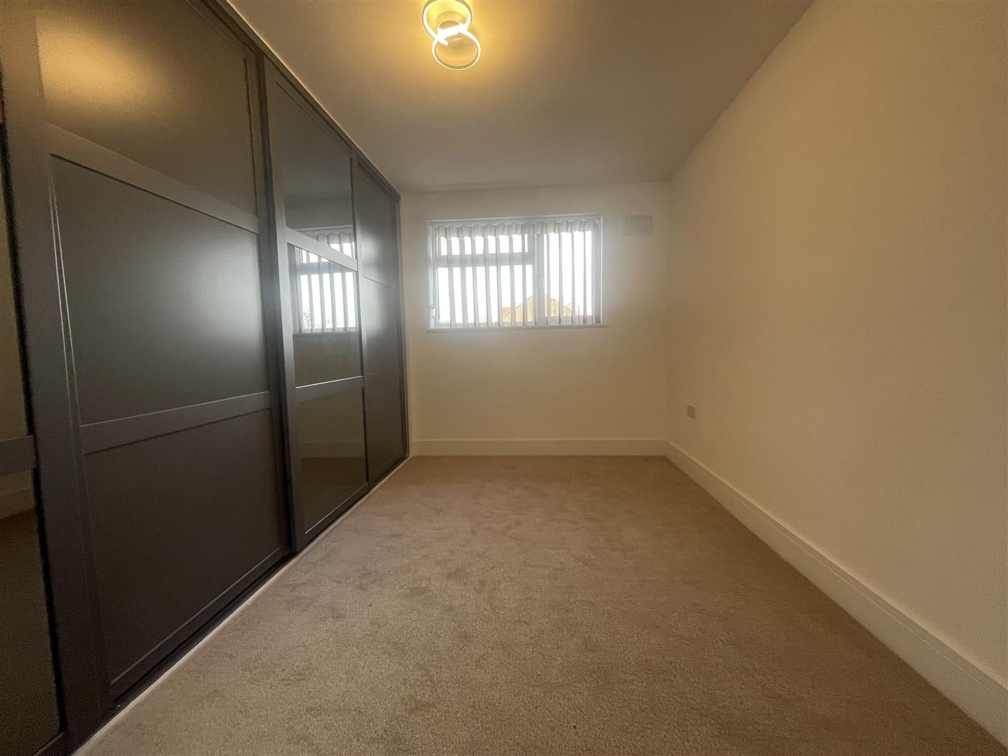 Flat Kenyon Walk in Gillingham