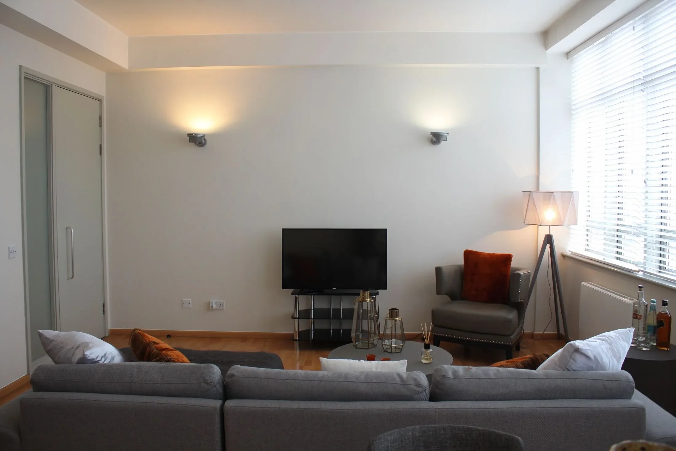 Flat Dingley Road in Greater London