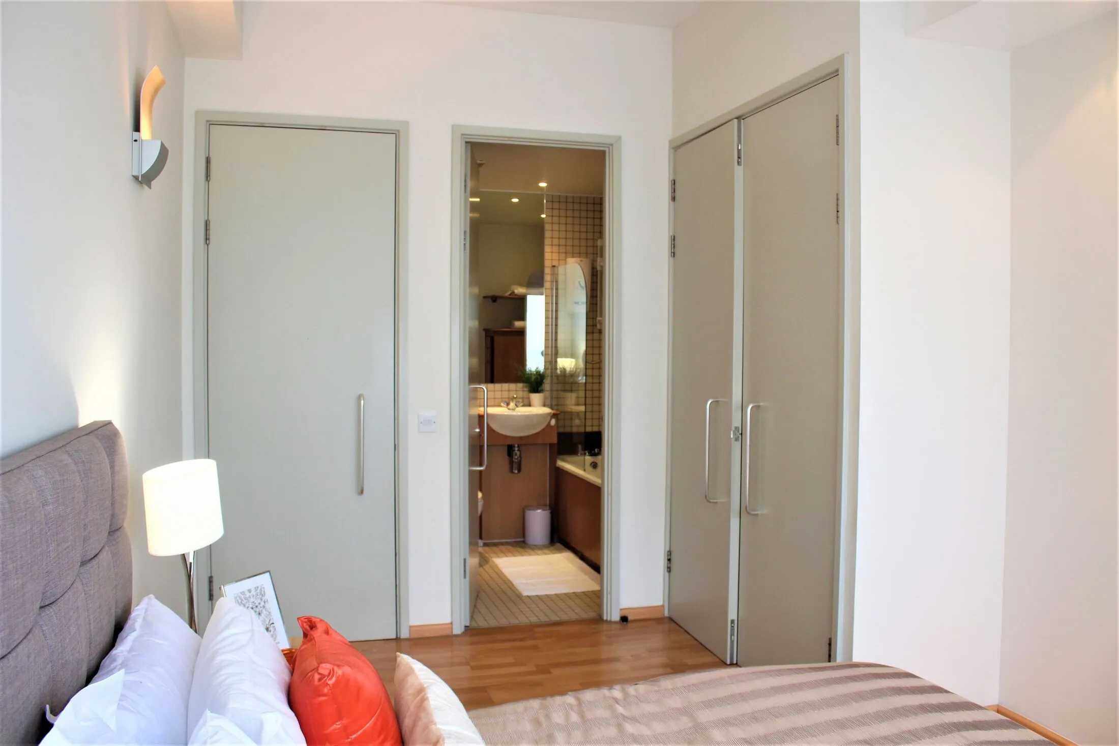 Flat Dingley Road in Greater London