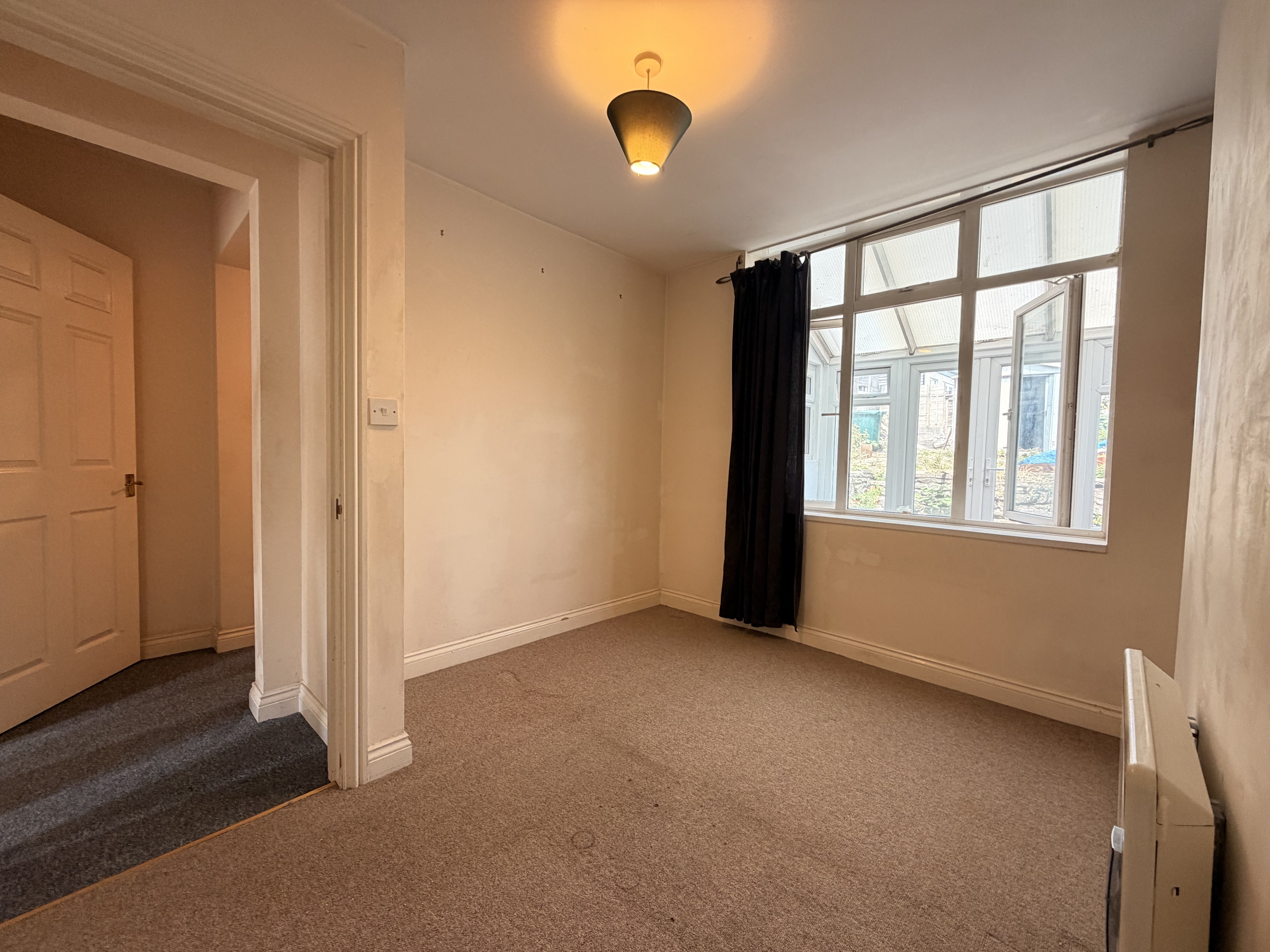 Flat Syston Way in Bristol
