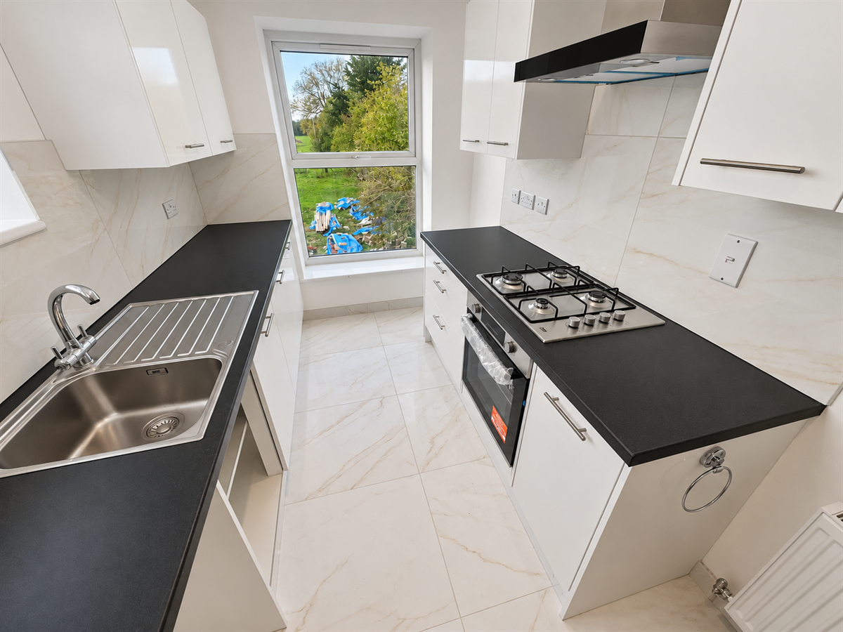 Flat Tranquada Close in Clapham