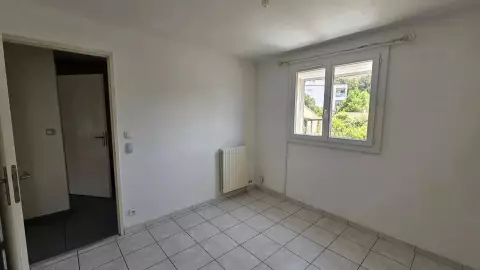 Flat Rue Mayor de Montricher in Vitrolles