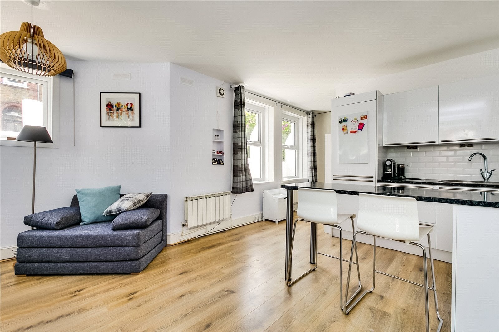 Flat Oakhill Road in Greater London