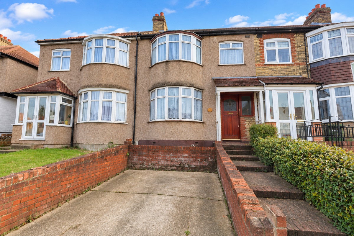House Seymer Road in Greater London