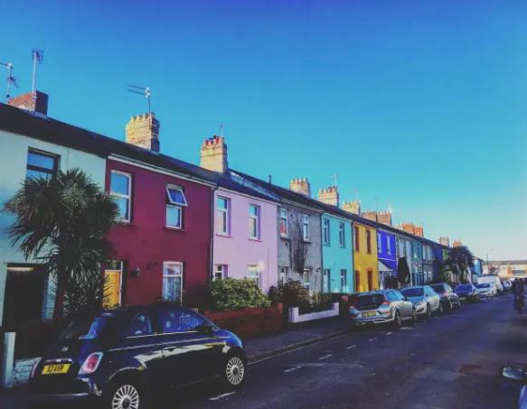 Flat Elm Street in Cardiff
