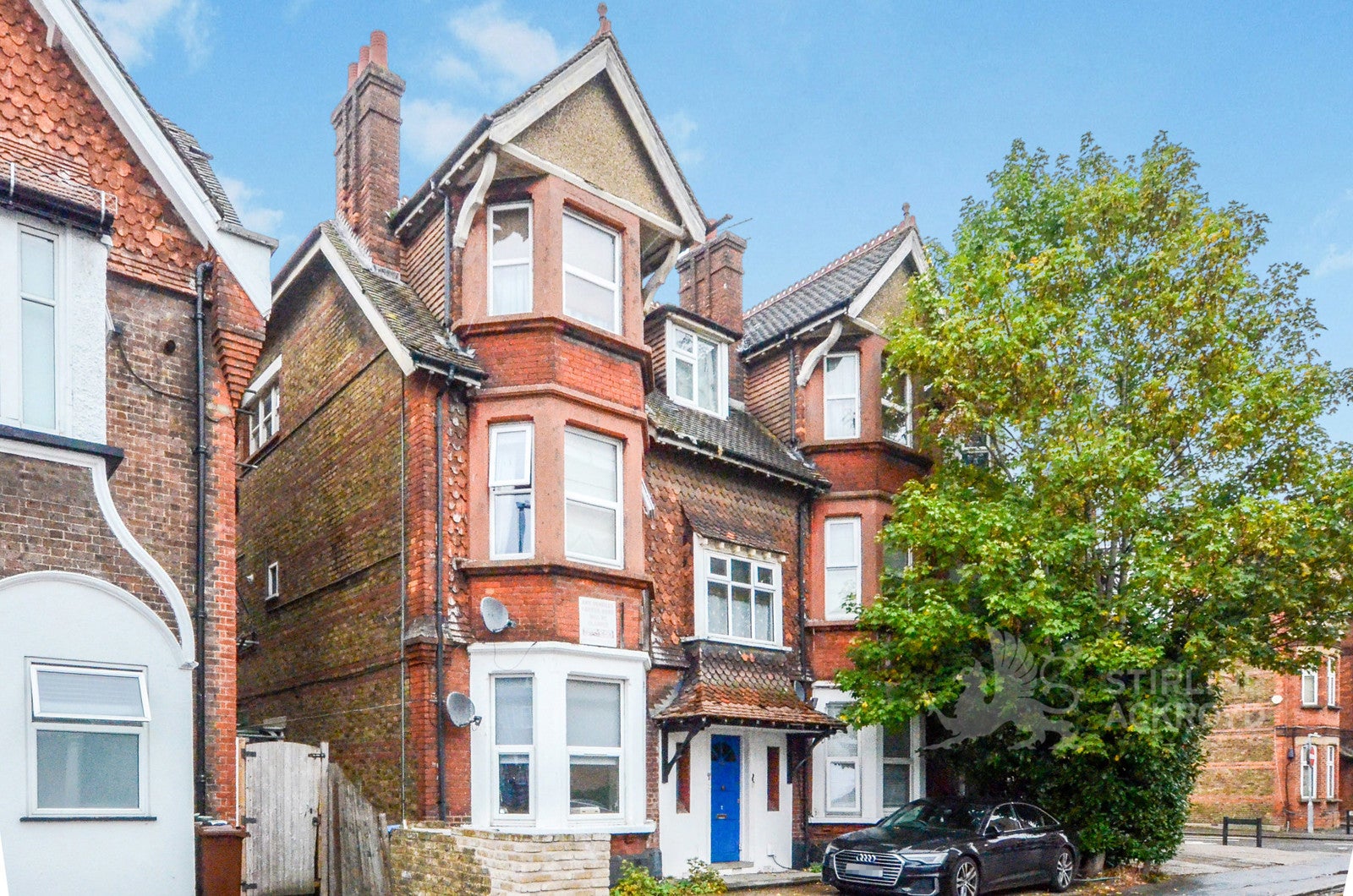 Flat Upton Road in Watford