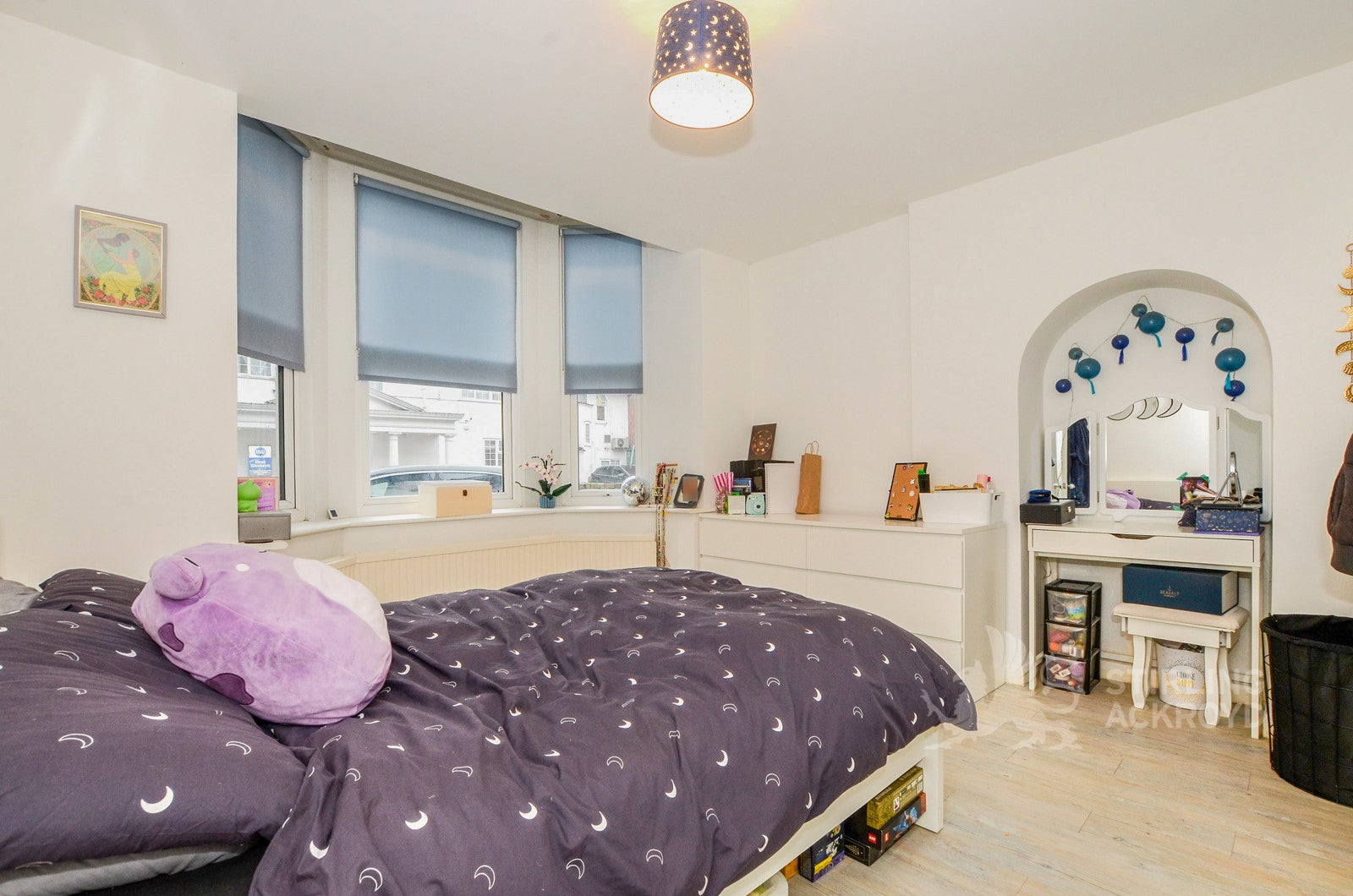 Flat Upton Road in Watford