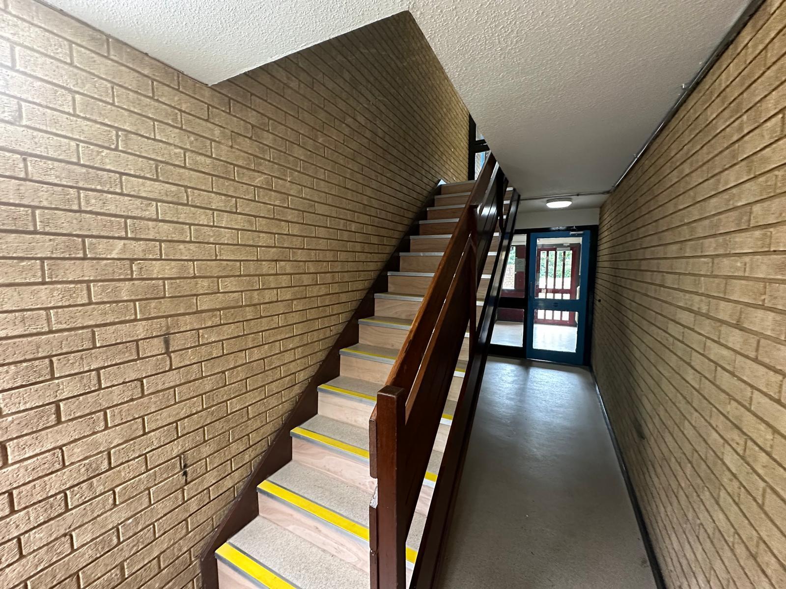 Flat Hembury Place in Northampton