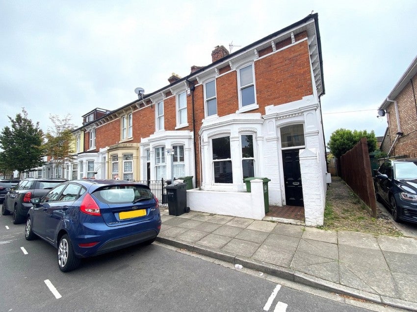 House Wheatstone Road in Portsmouth