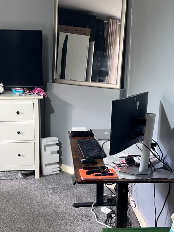 Room Sherrin Way in Bristol