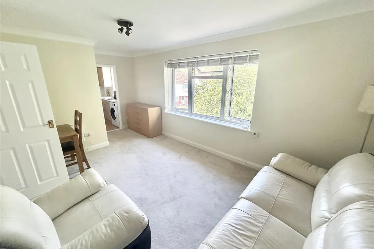 Flat Quayside Road in Southampton