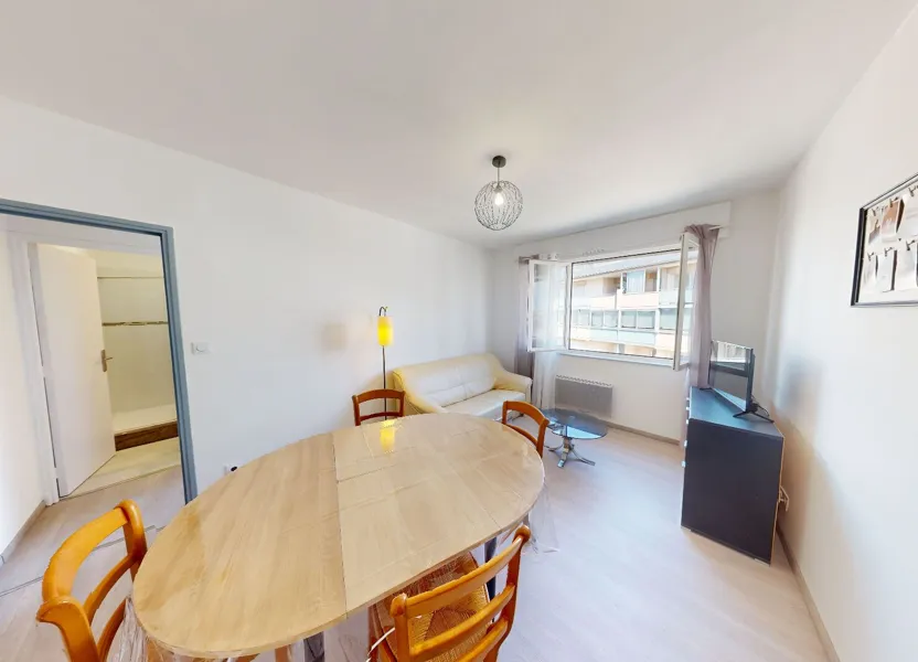 Flat Rue Carnus in Rodez