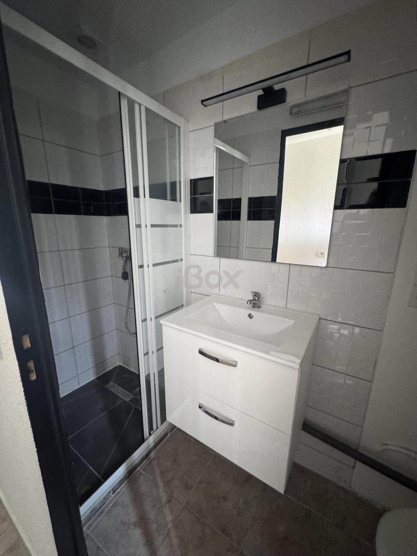 Appartement Avenue du 1er Bataillon de Choc à Toulon