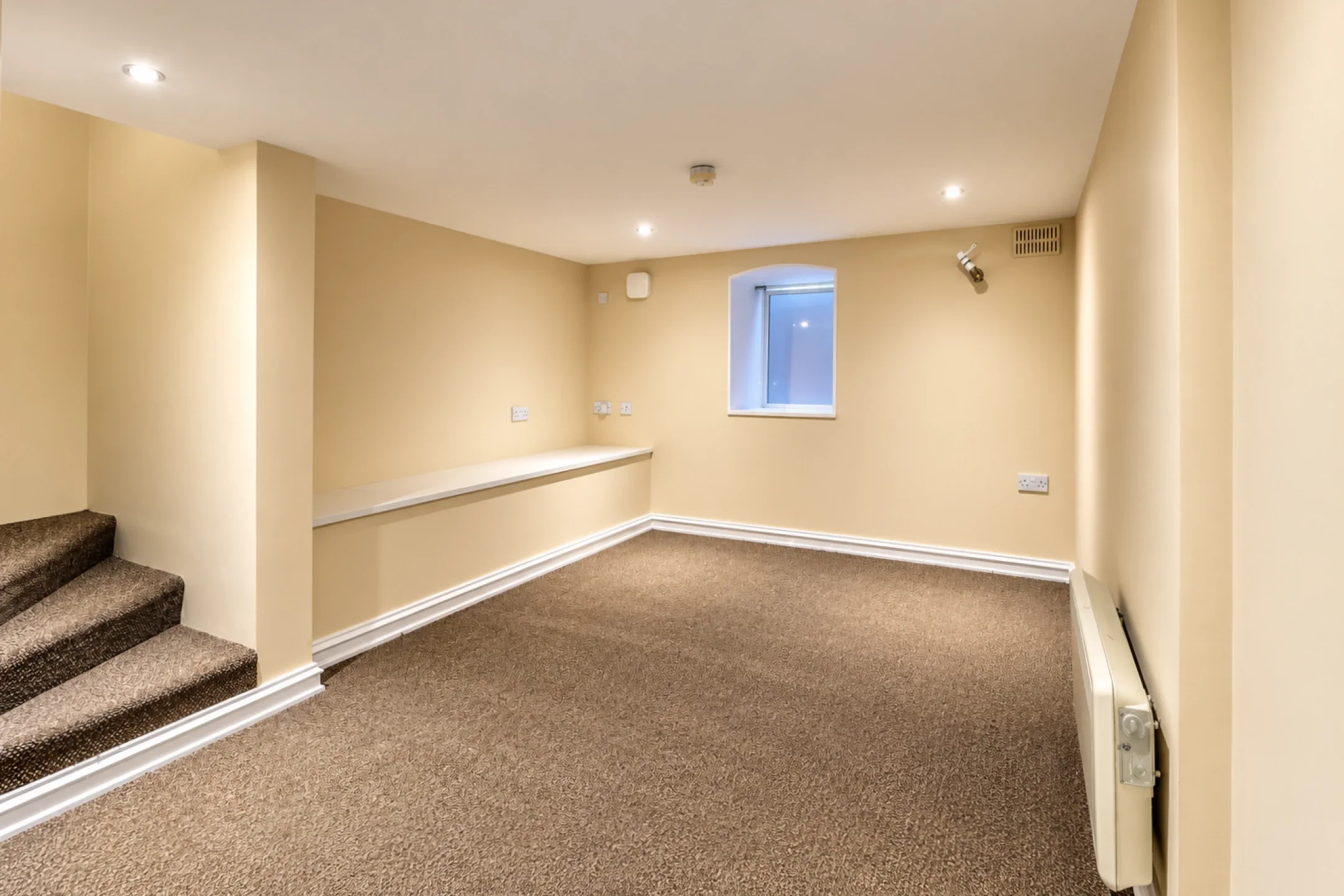 Flat Glebe Street in Stoke-on-Trent