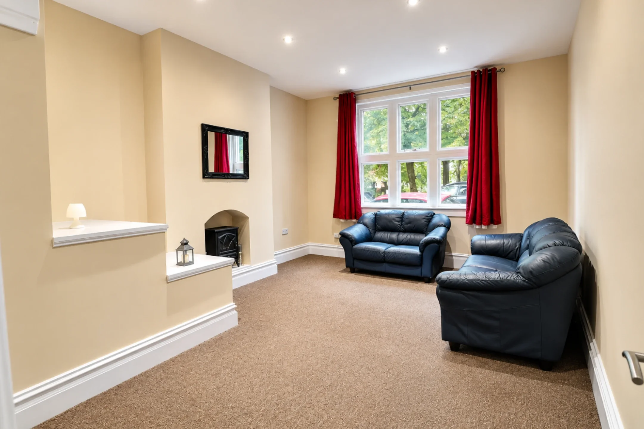 Flat Glebe Street in Stoke-on-Trent