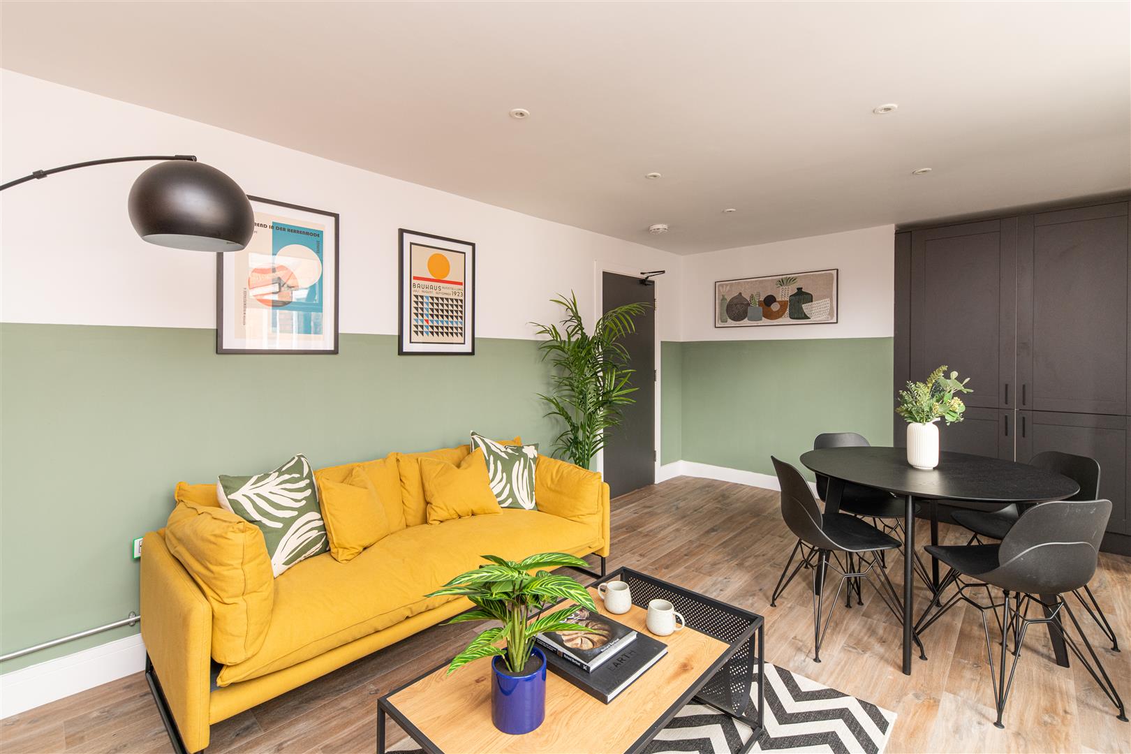 Room Westbourne Avenue in Gateshead