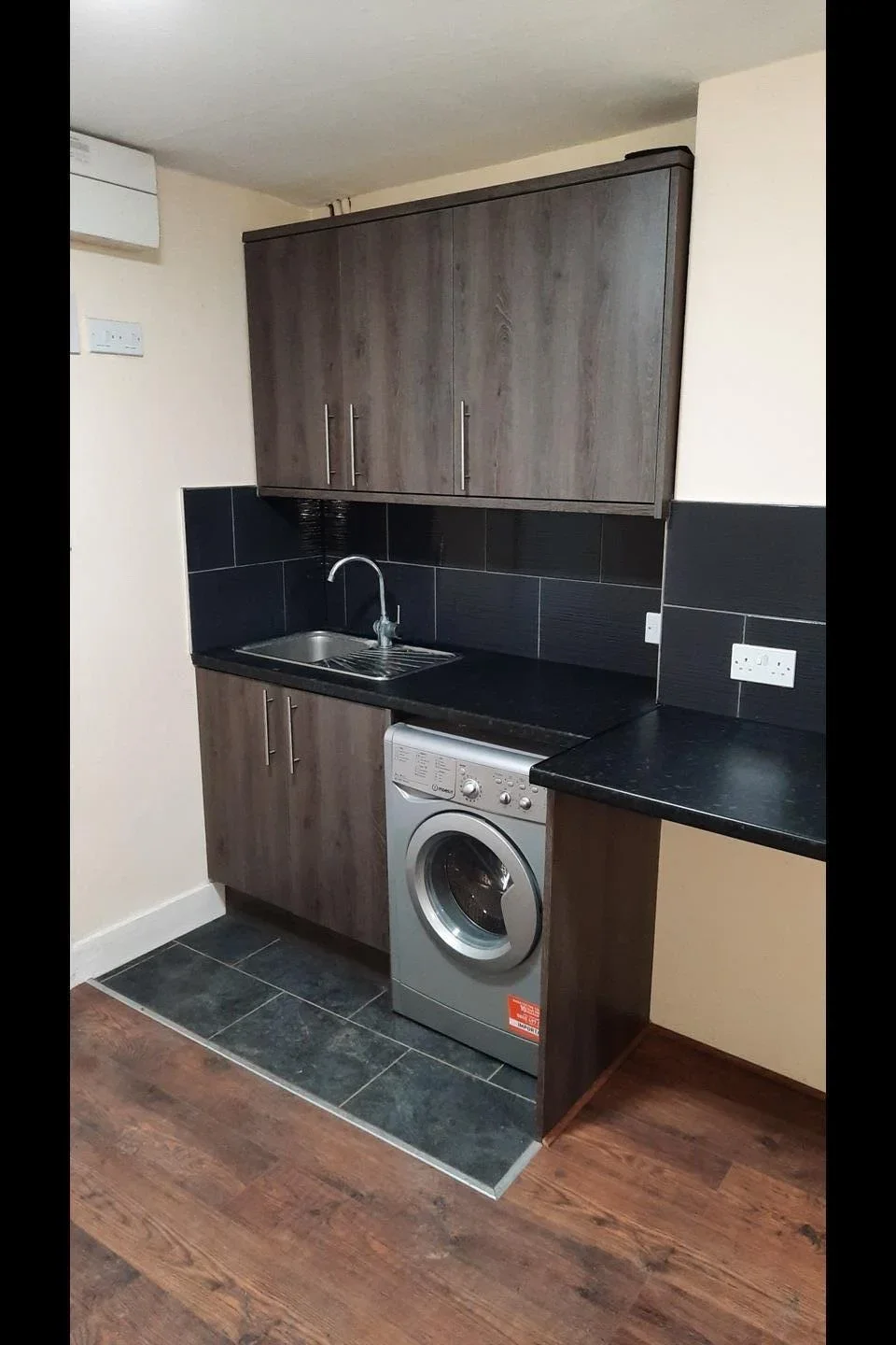 Flat Osbaldeston Road in Greater London