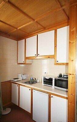 Flat Cheniston Gardens in Greater London
