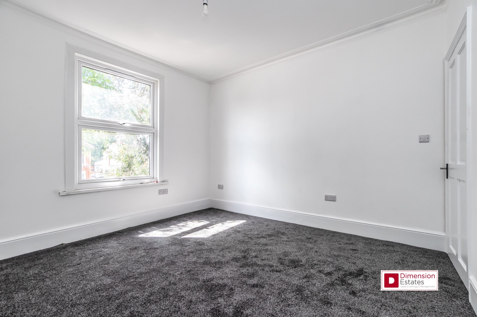 Flat Albert Road in Greater London