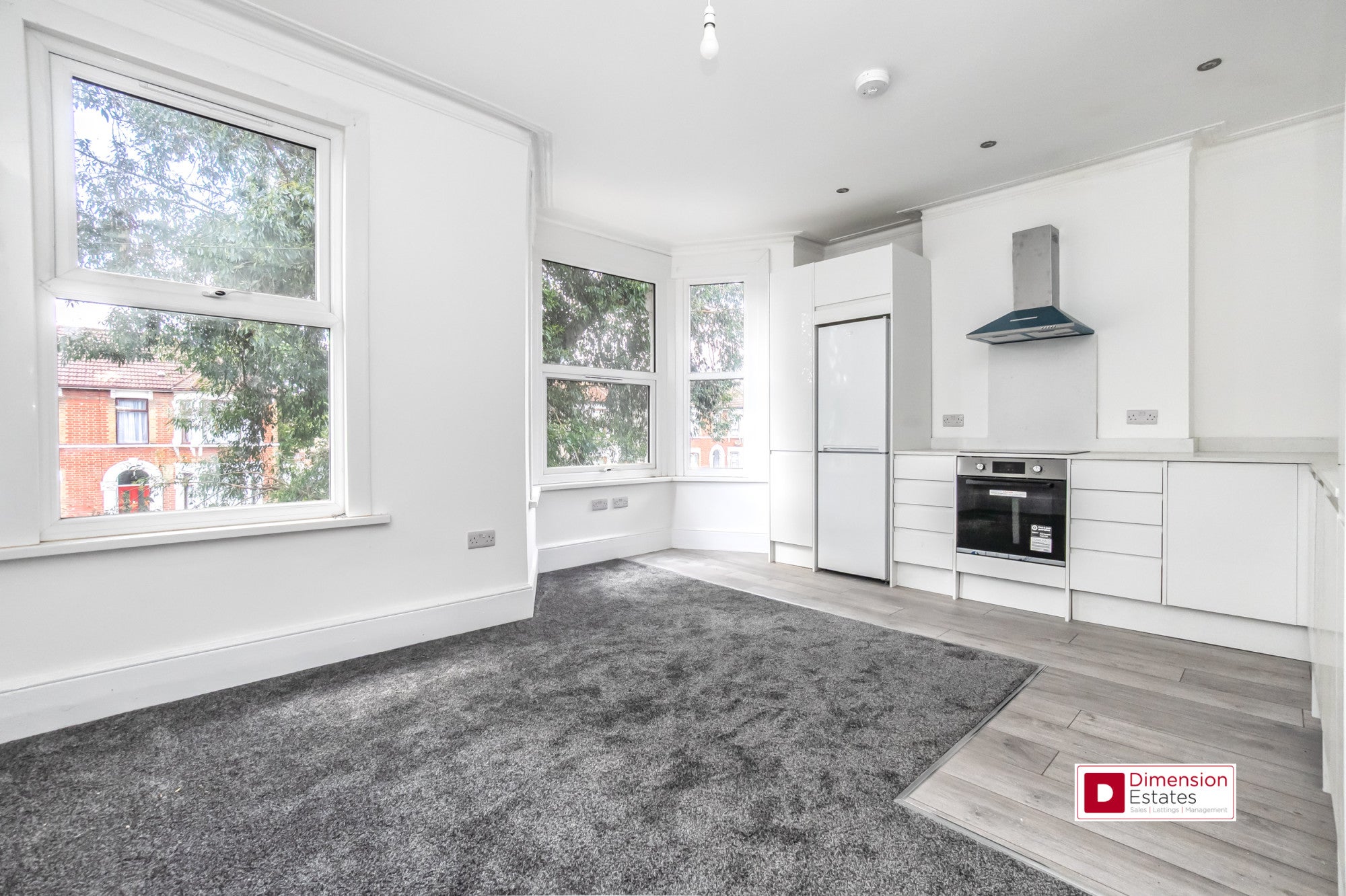 Flat Albert Road in Greater London
