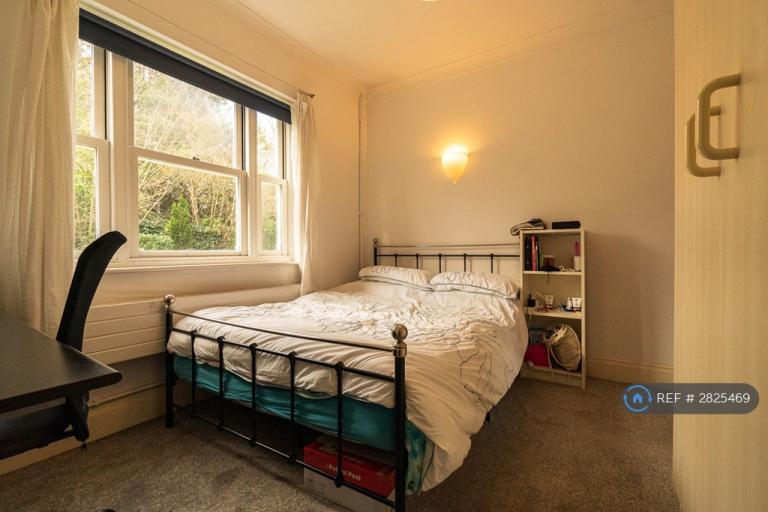 Room St. Augustine's Road in Canterbury