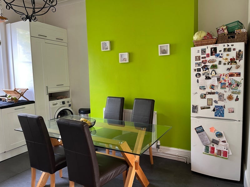 Room Maley Avenue in Greater London