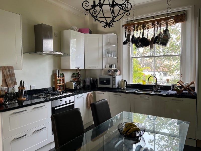 Room Maley Avenue in Greater London