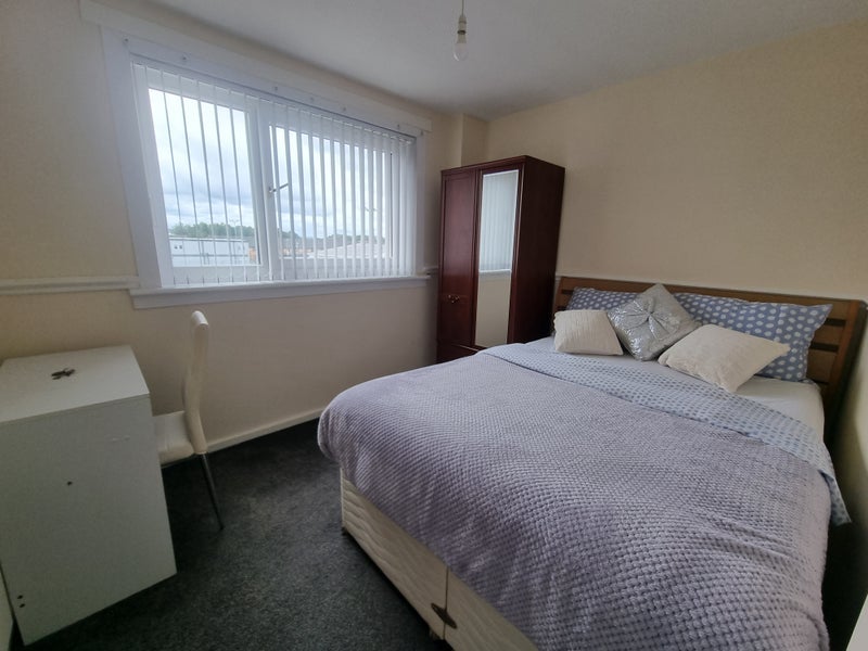 Room Walkinshaw Street in Glasgow