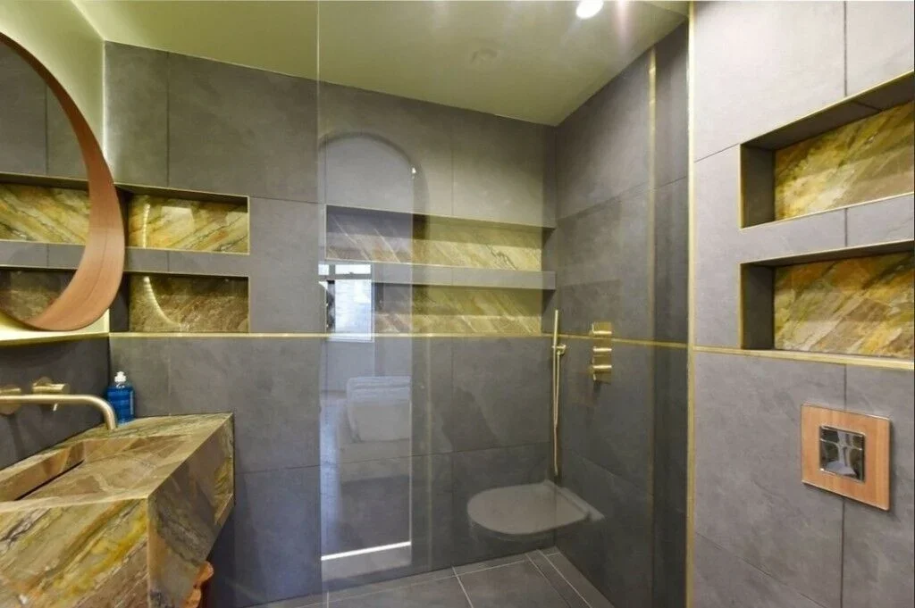 Flat Upper Berkeley Street in City of Westminster