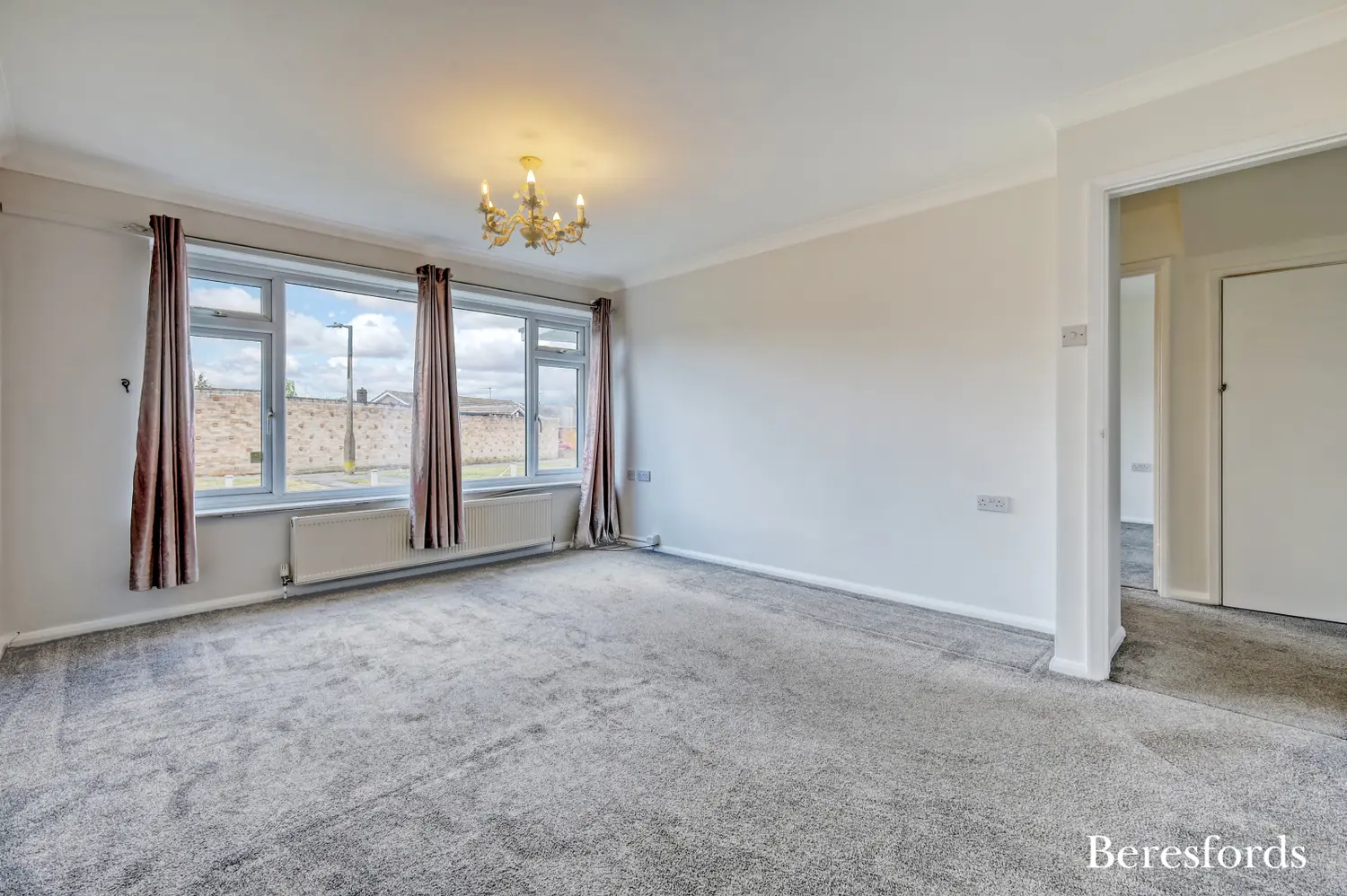 Room Springfield Road in Billericay