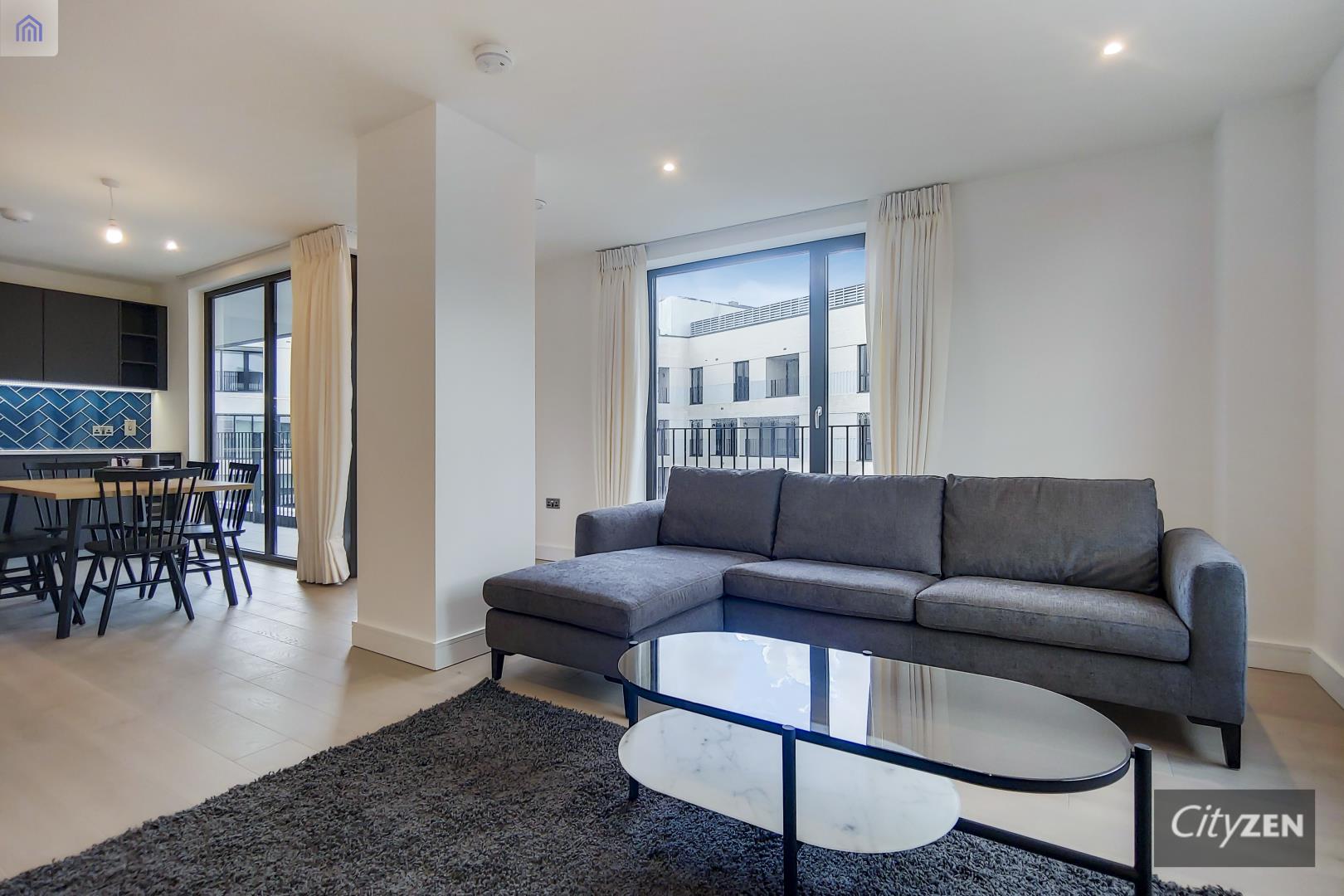 Flat Cremer Street in Greater London