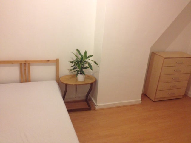 Room Oxford Road in Greater London