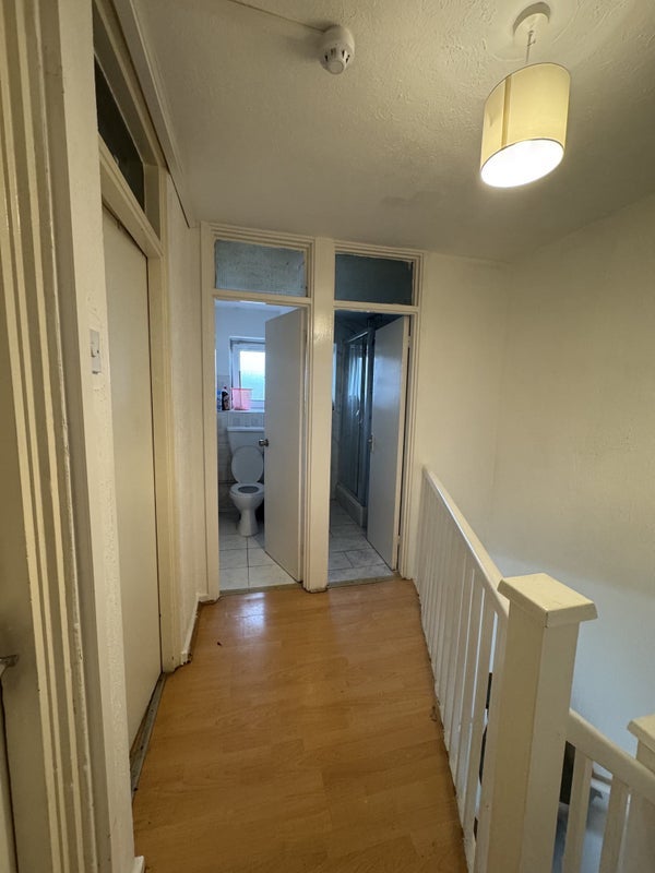 Room Oxford Road in Greater London