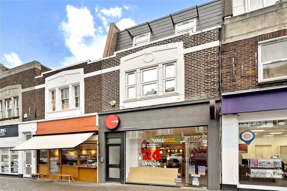 Flat Church Lane in Greater London