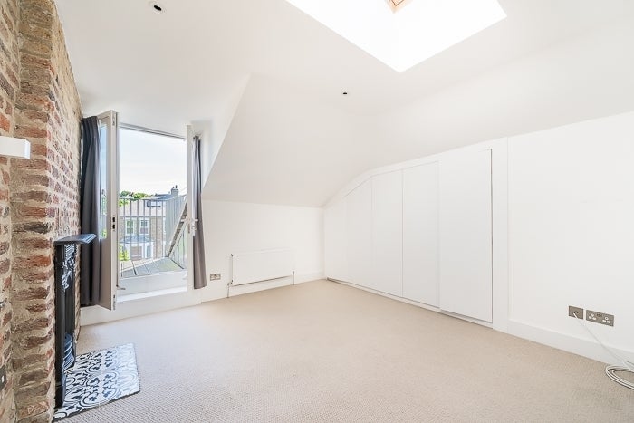 Flat Fordwych Road in Greater London