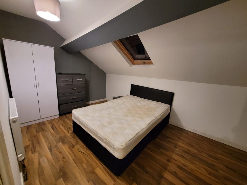 Room Canon Road in Liverpool