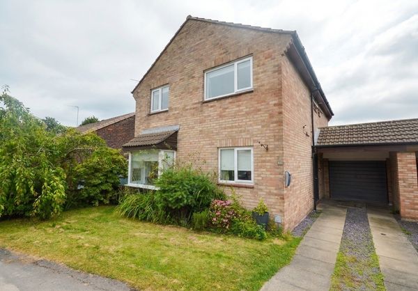 House Duncombe Close in Bramhall