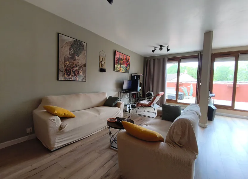 Appartement chemin des deux prés à Évry