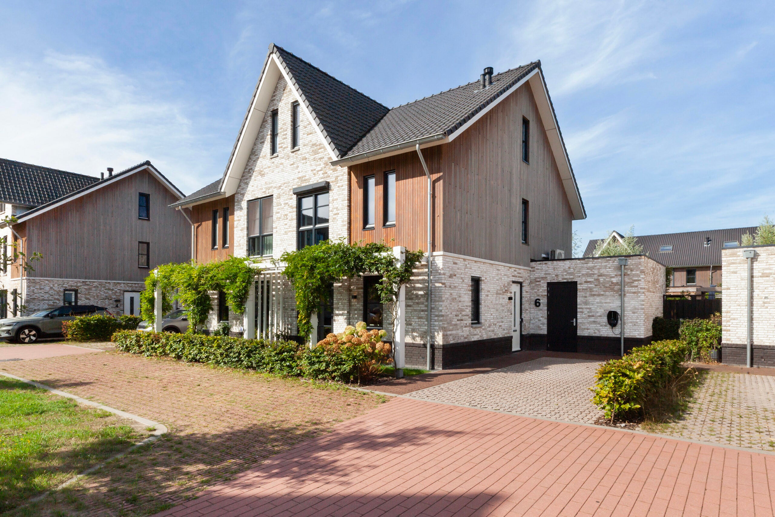 Huis Frederika Meyboomhof 6 in Dordrecht