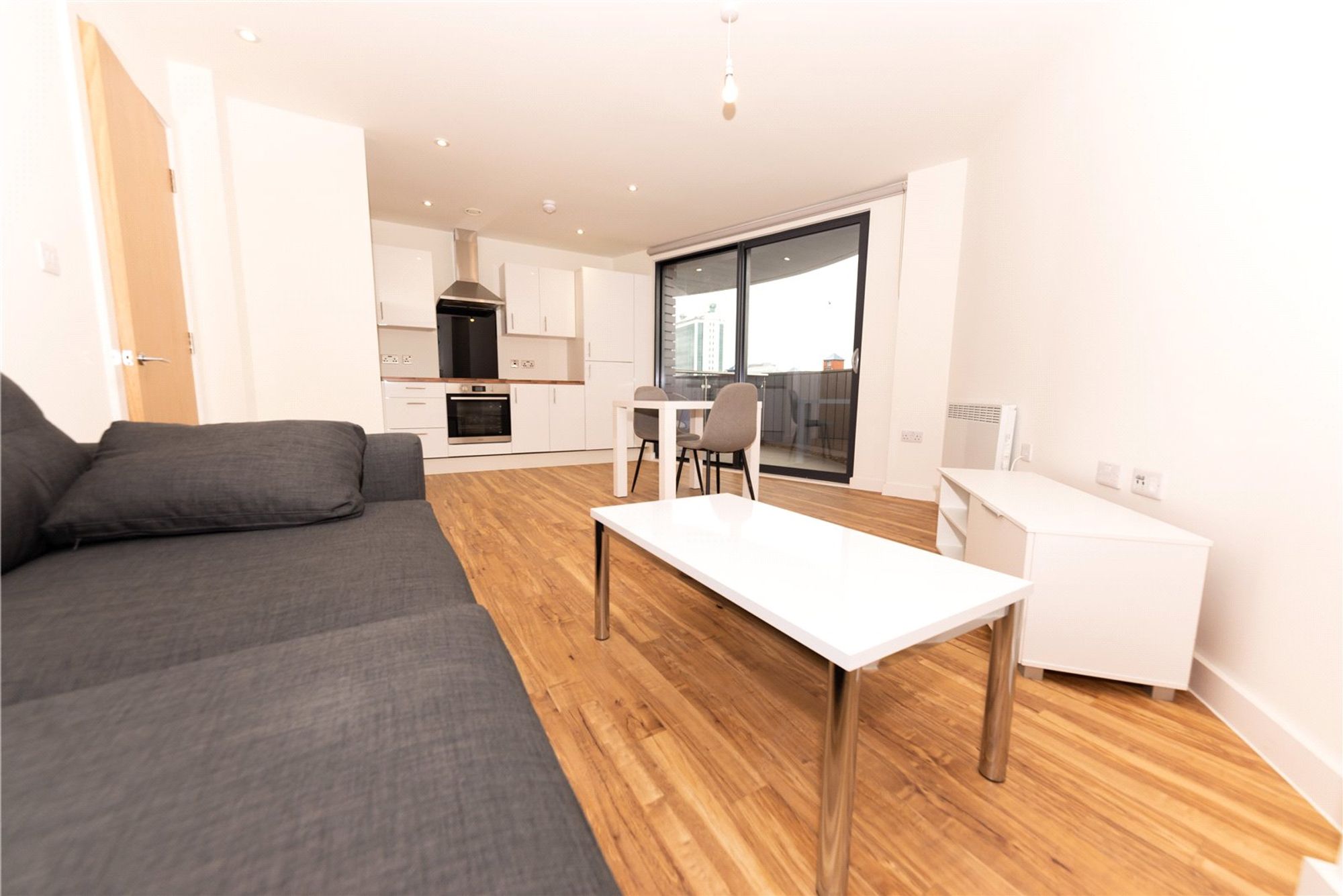 Flat Pomona Strand in Trafford