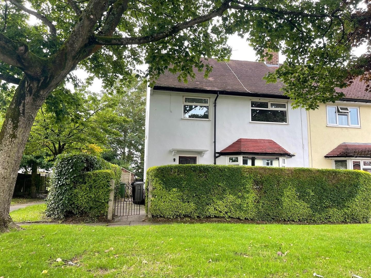 House The Mount in Trafford