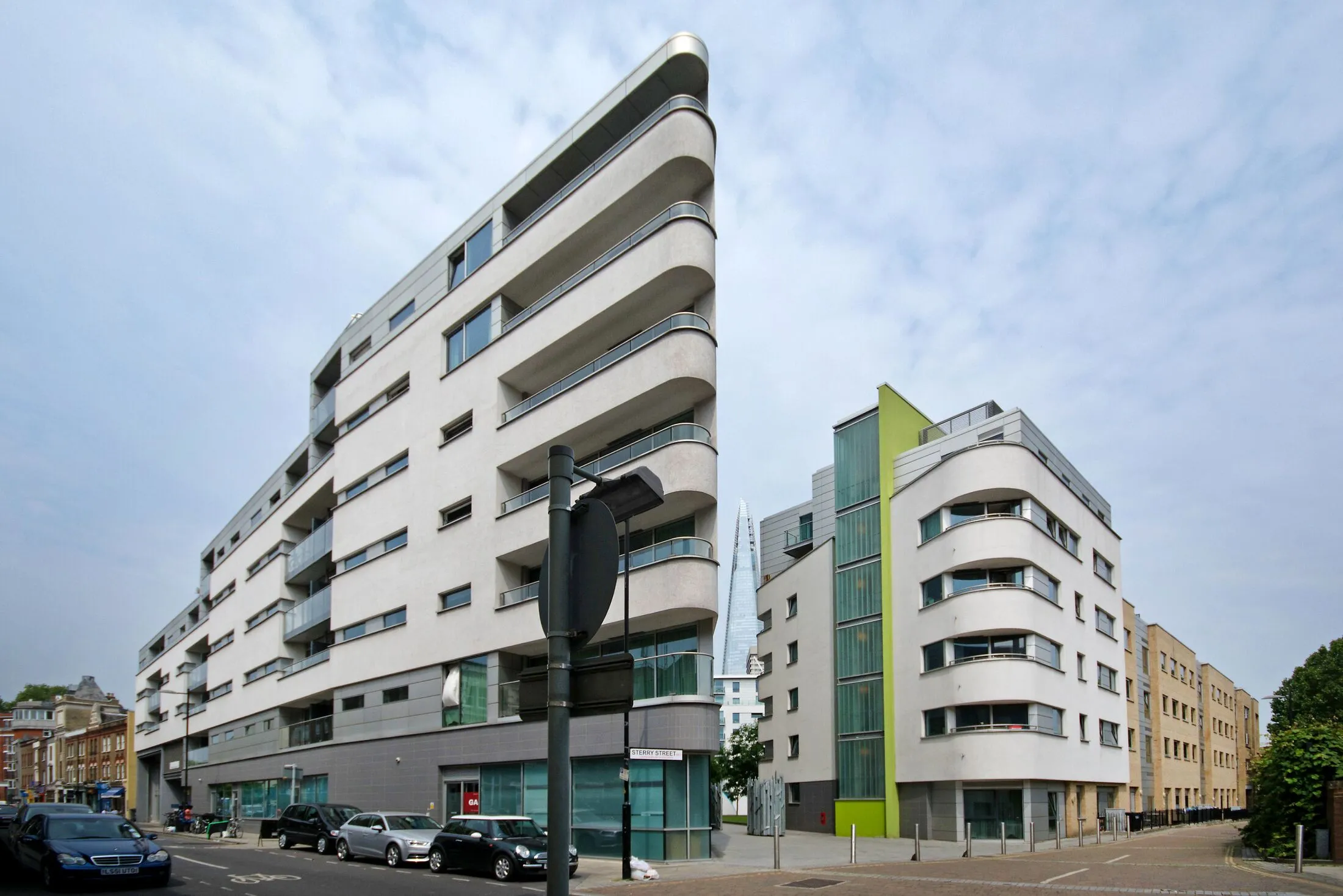 Flat Tabard Street in Greater London