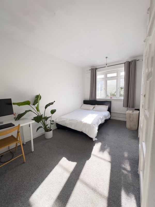 Room Druid Street in Greater London