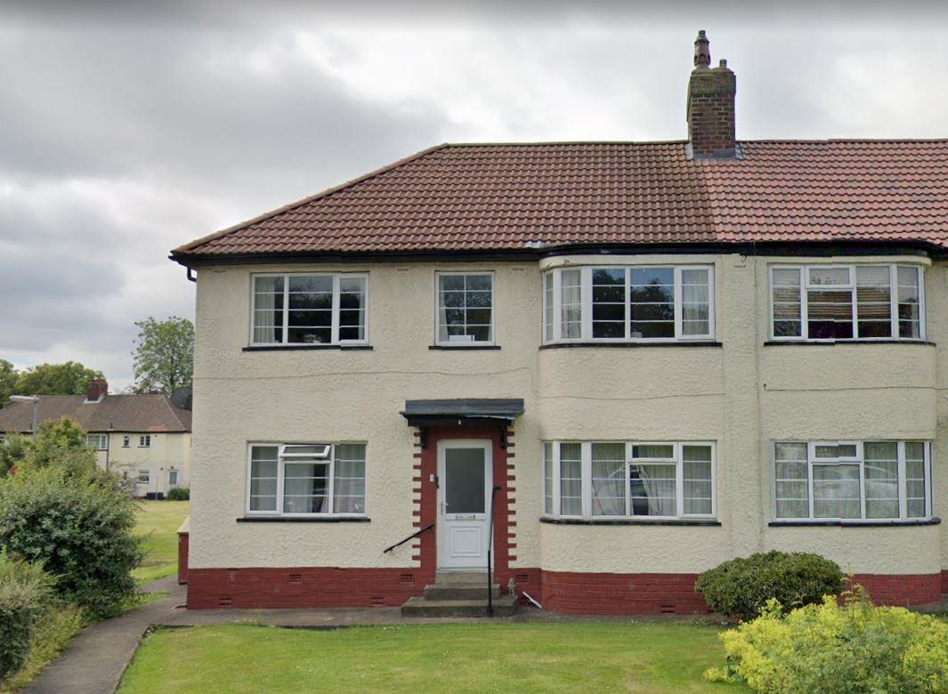Flat Redesdale Gardens in Leeds