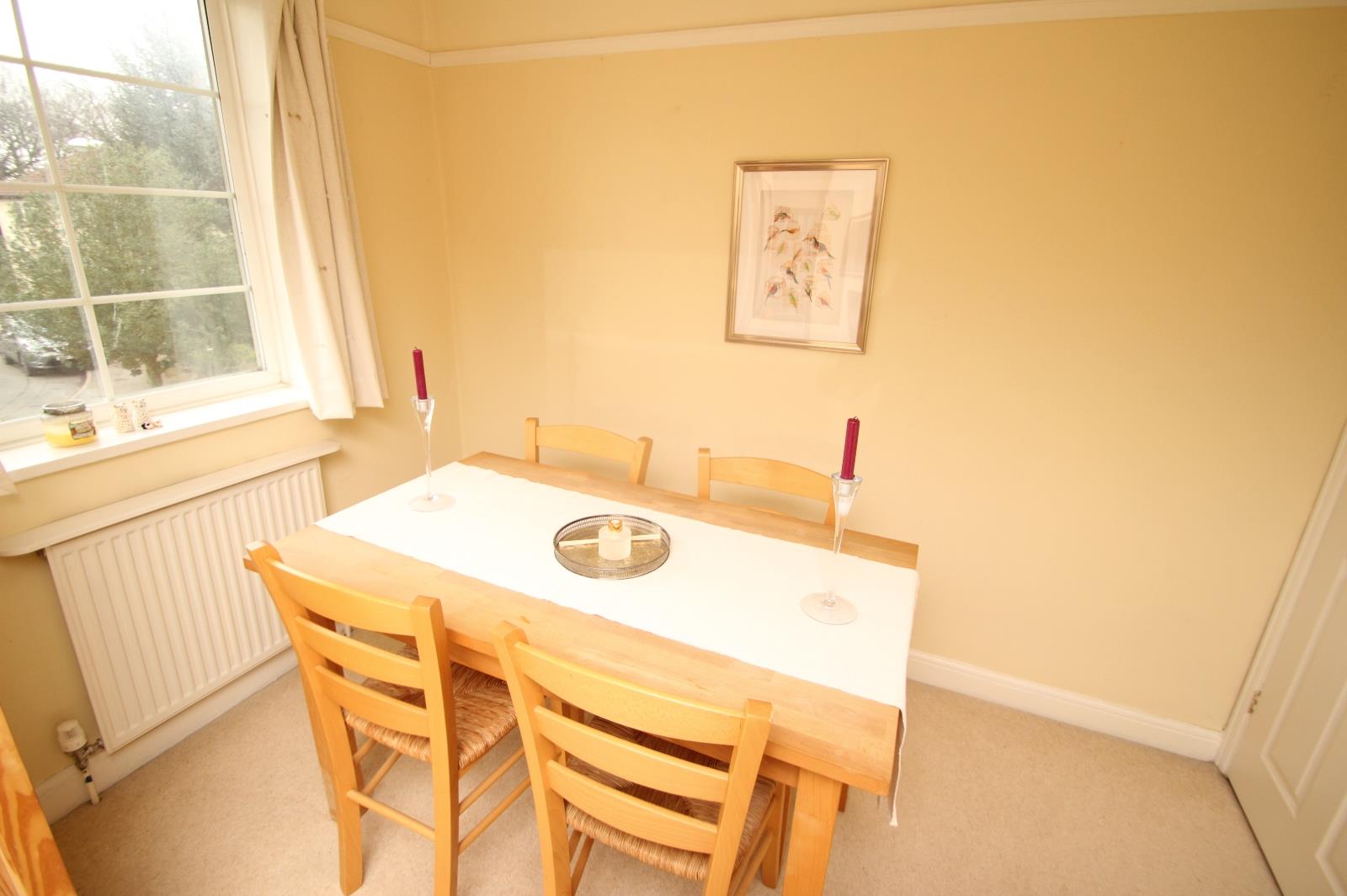 Flat Redesdale Gardens in Leeds