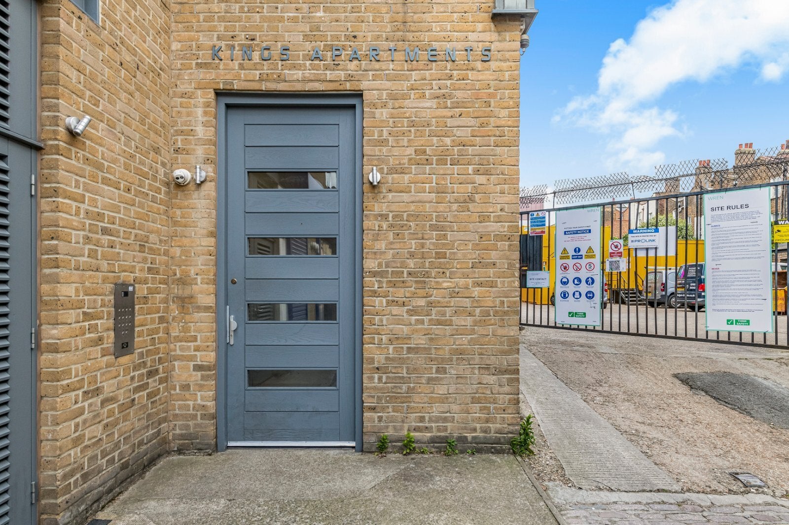 Flat King's Terrace in Greater London