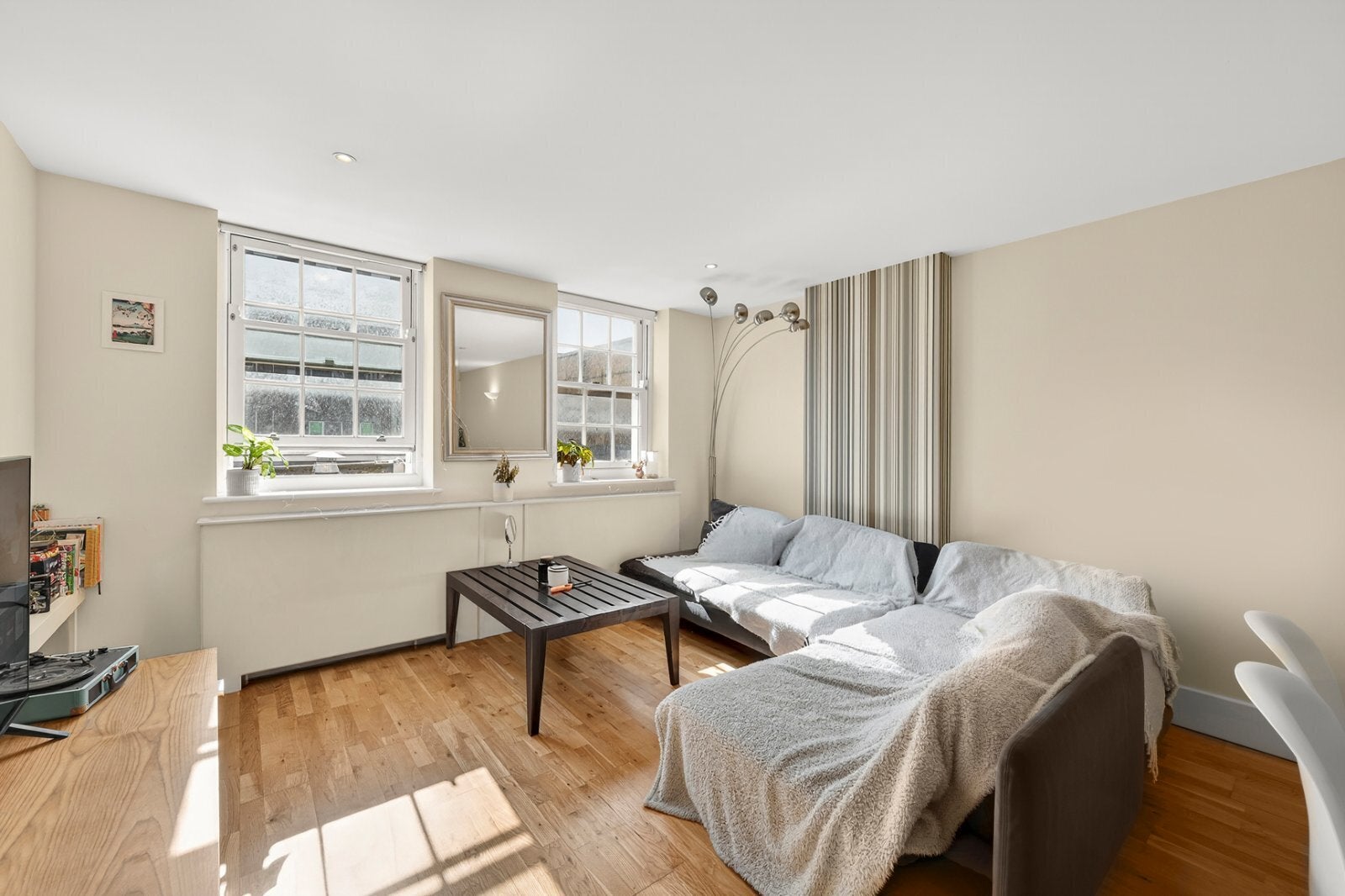 Flat King's Terrace in Greater London