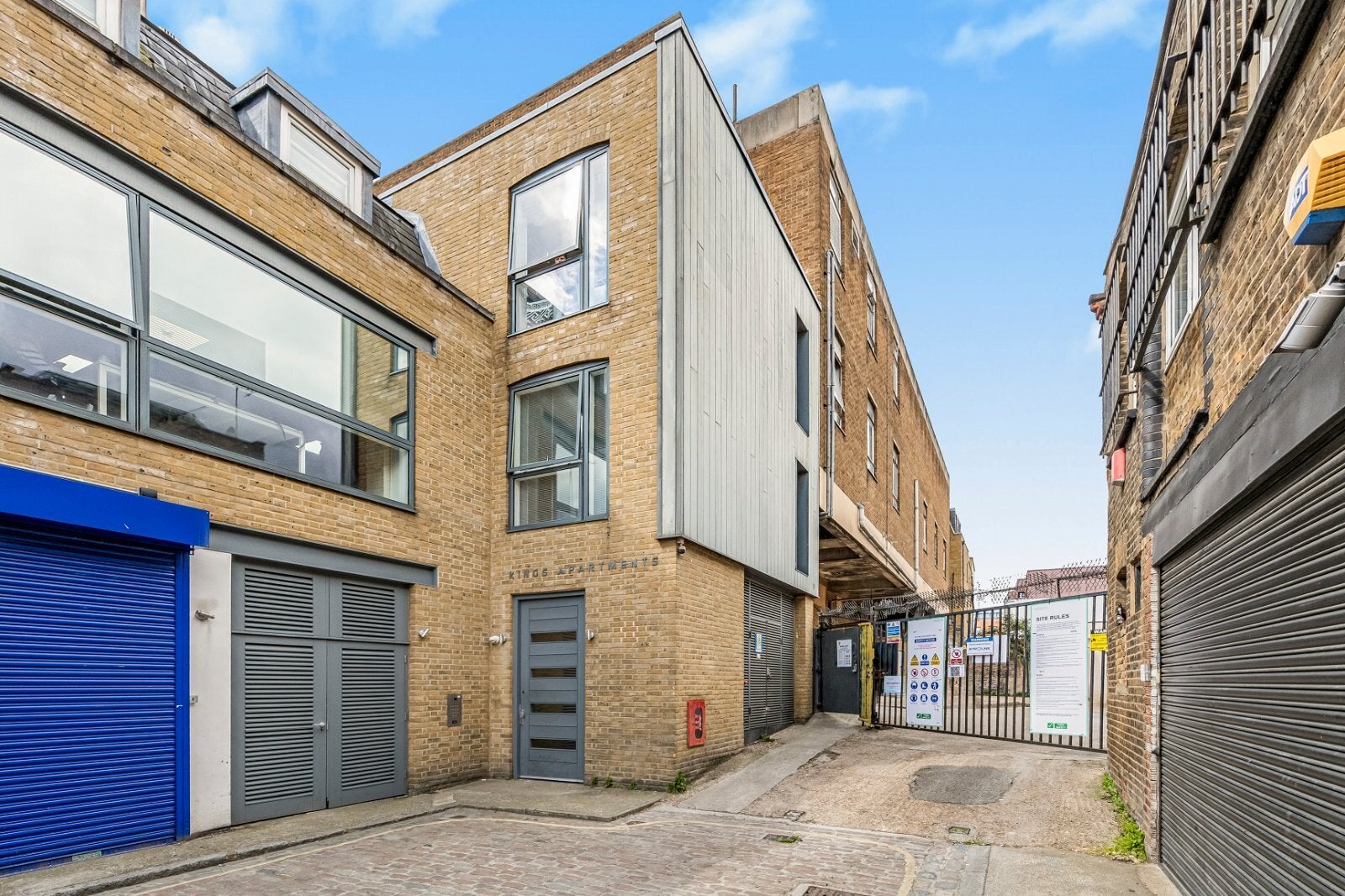 Flat King's Terrace in Greater London